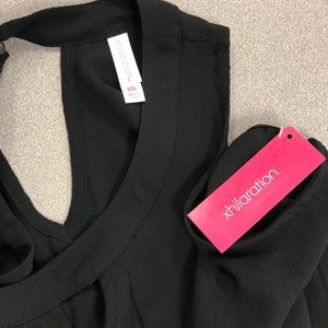 Xhilaration Tops - NWT super cute sleeveless keyhole blouse XXL Xhilaration Tops - NWT super cute sleeveless keyhole blouse XXL